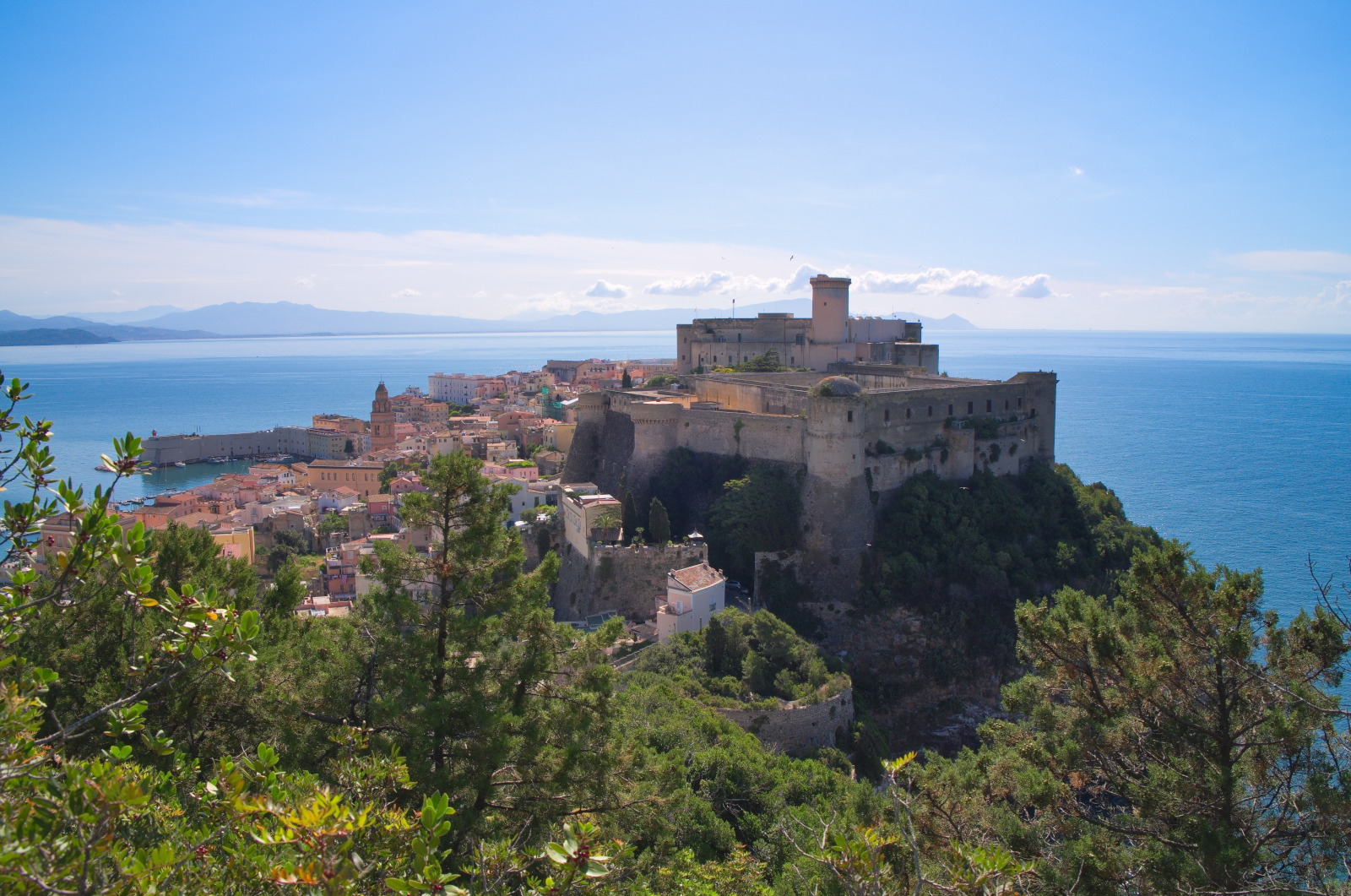 gaeta: angevin-aragonese castle